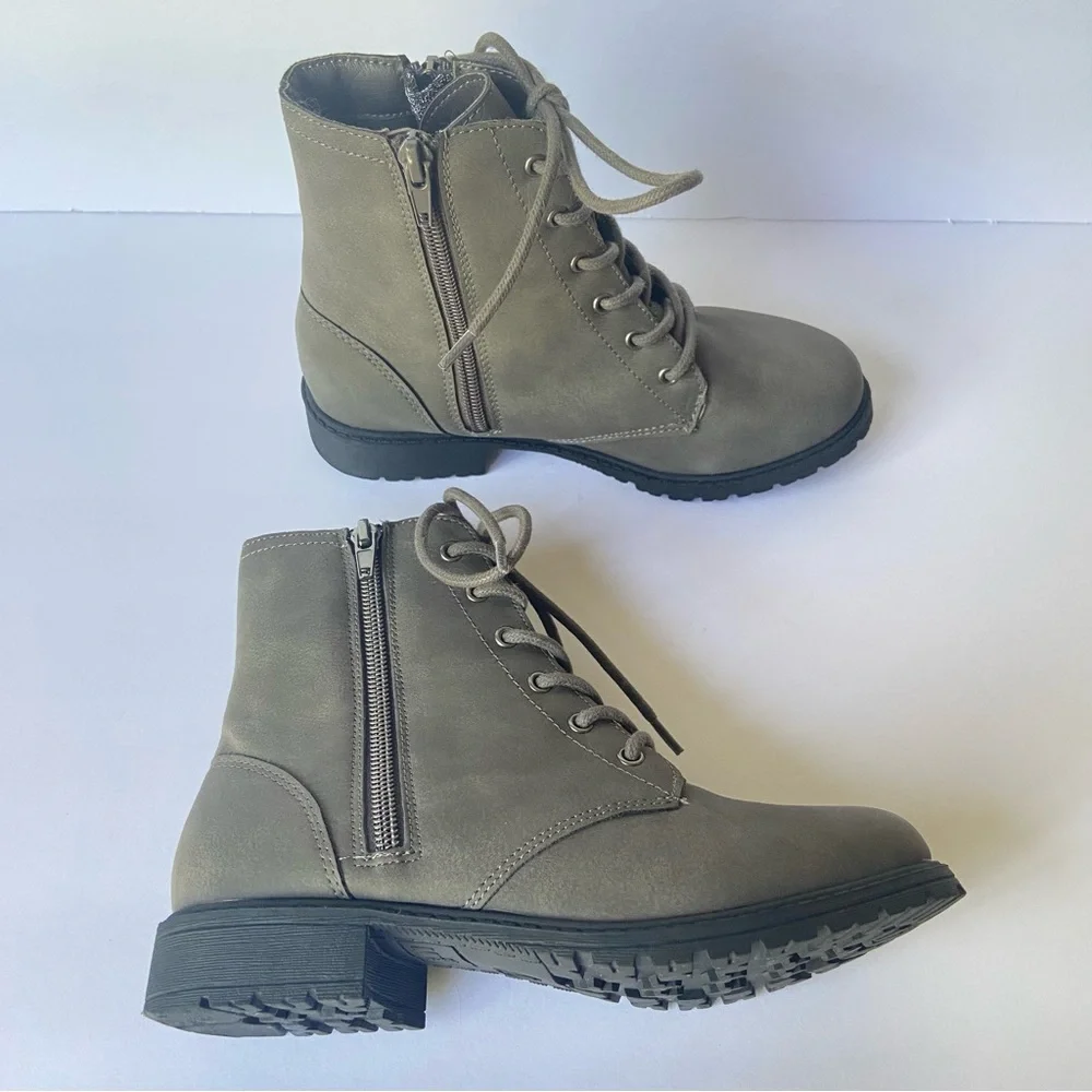 New Mia Girl Casual Boots little girl size 2